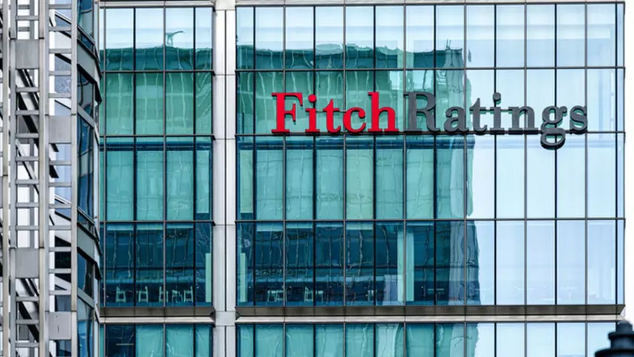 Fitch’ten Türkiye kararı: Kredi görünümü “durağan”a çekildi