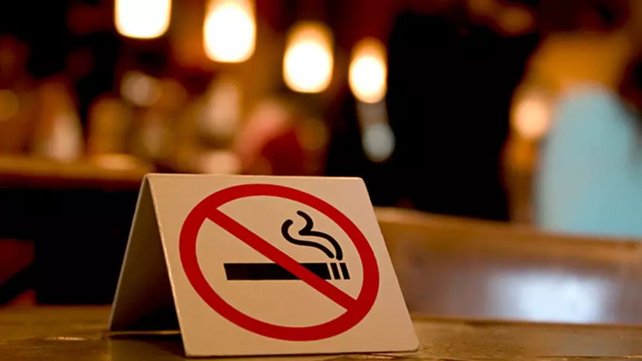 Sigaraya yeni yasaklar! Kafe ve restoran sigara içilmeyecek