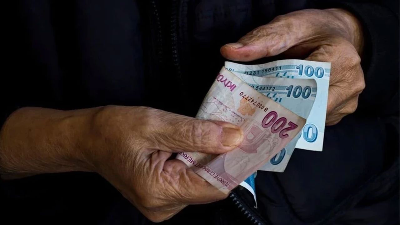 Emekli maaşında kritik karar